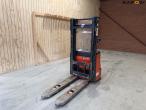 Linde L10 electric stacker 1