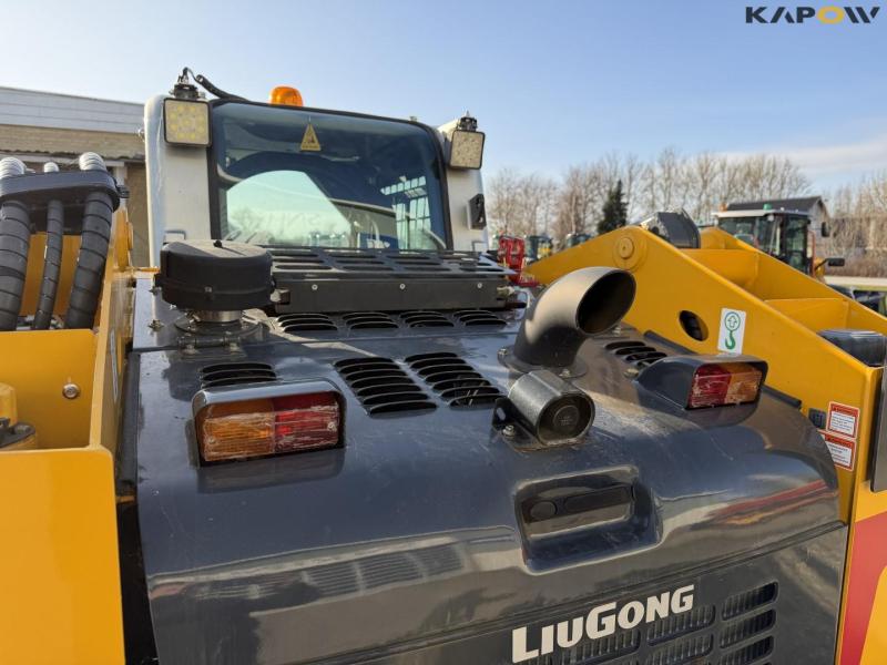 Liugong 385B skid steer loader 20