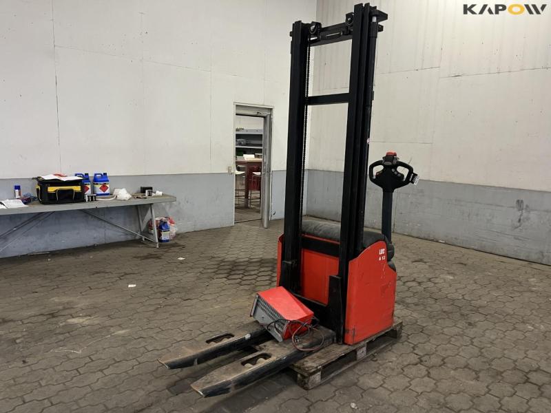 LOC A12 electric forklift 1