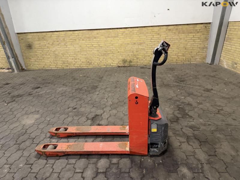 Logitrans PM1800 electric stacker 8