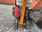 LWM F14 asphalt cutter 9
