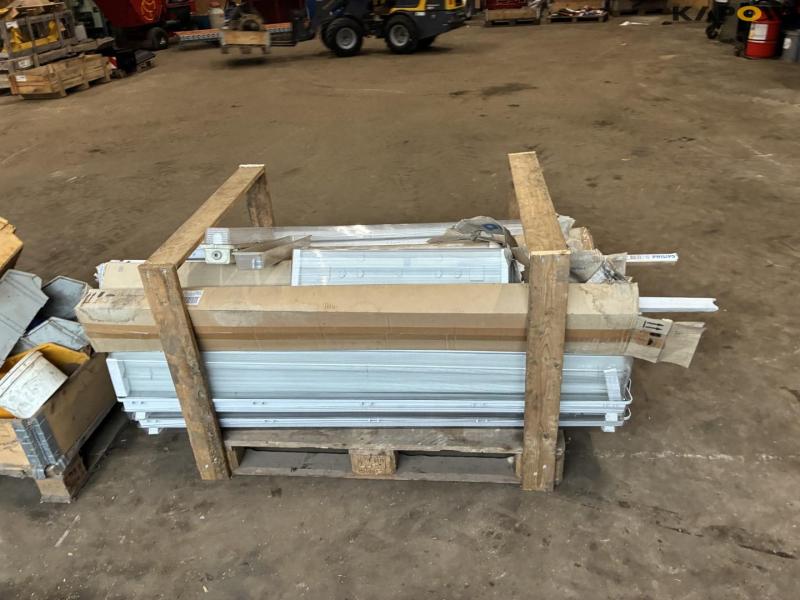 Fluorescent tubes, fixtures and storage boxes 3