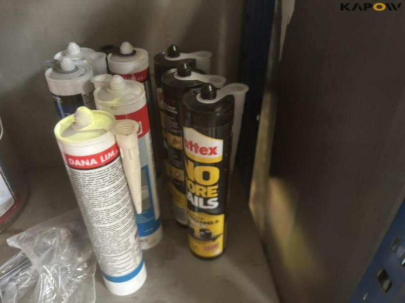 Paint and equipment 24