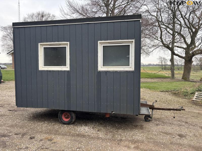 Crew van with toilet 4