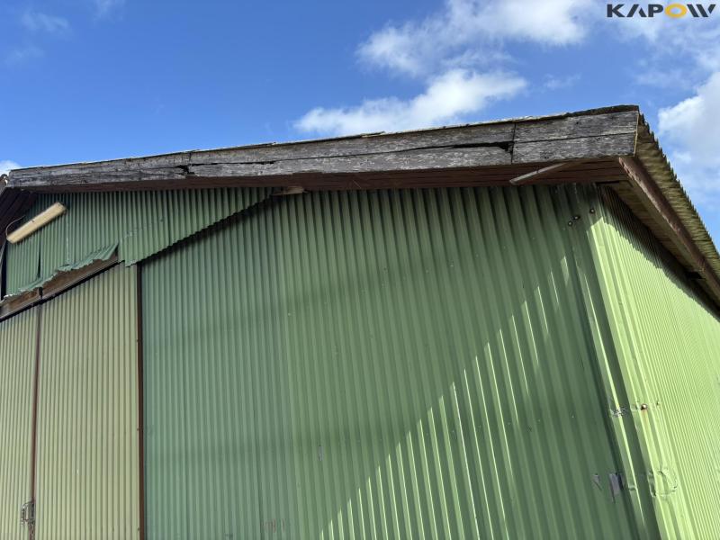 Engine house approx. 400 m2 9