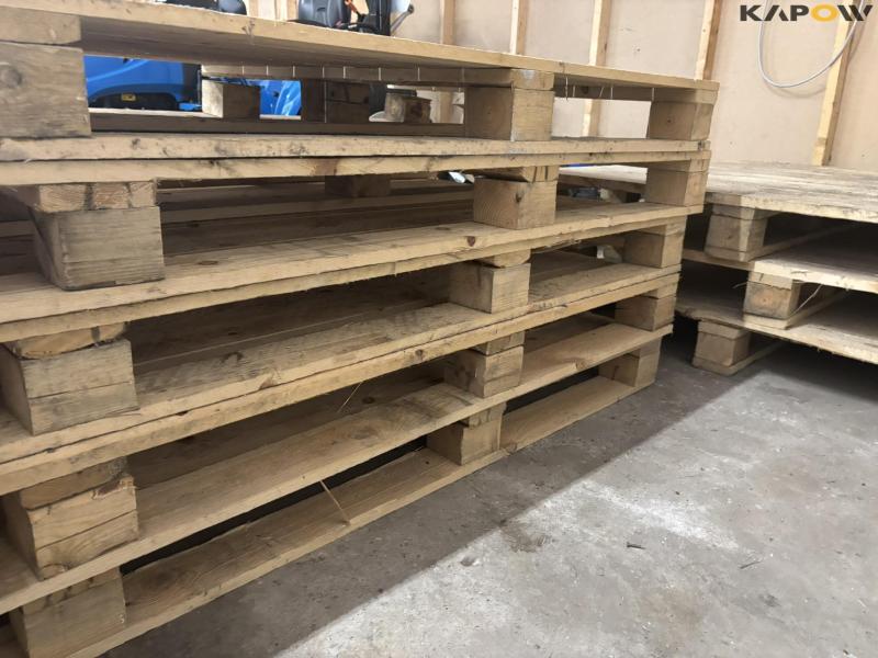 Machine pallets 9 pcs. 9