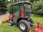 Massey Ferguson 1735 4WD tractor 7