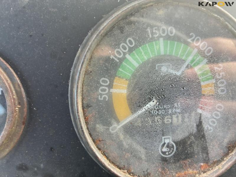 Massey Ferguson 1155 tractor 35