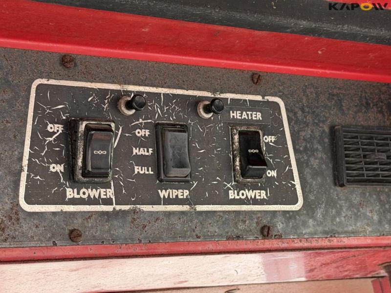 Massey Ferguson 1200 tractor 46