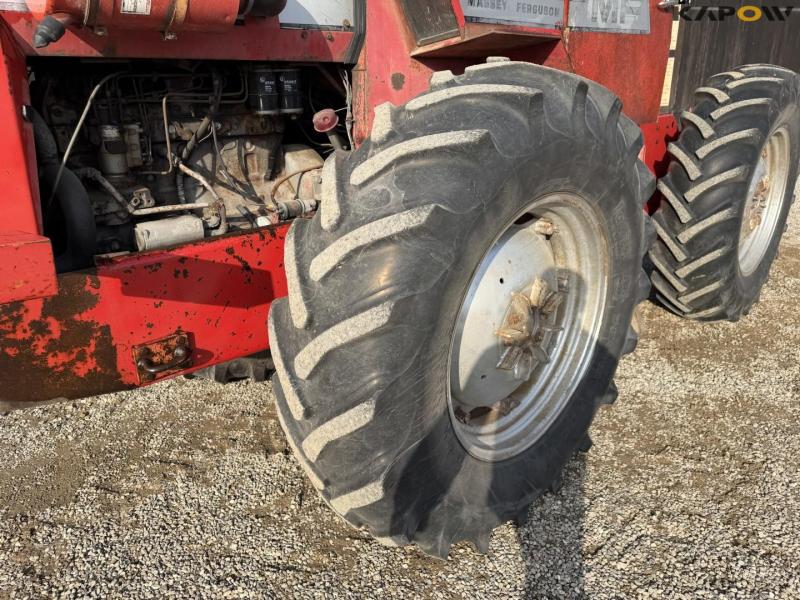 Massey Ferguson 1250 tractor 55