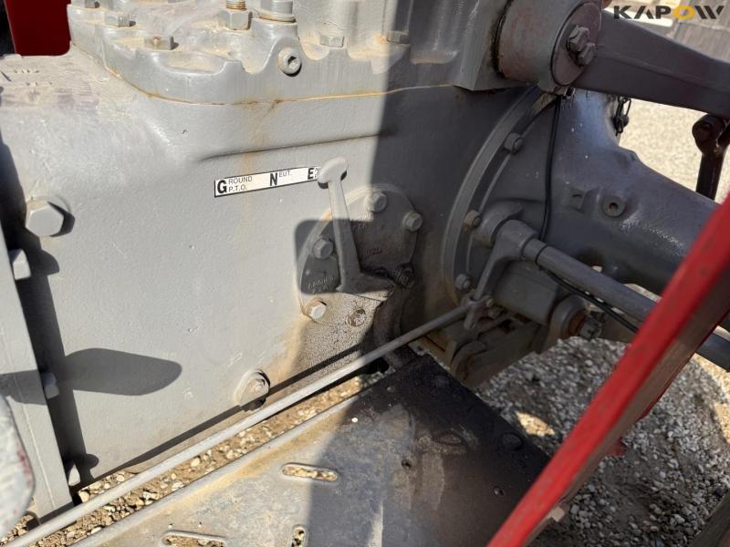 Massey Ferguson 135 tractor 34