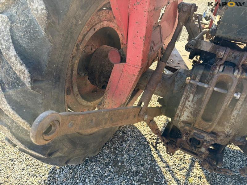 Massey Ferguson 175 tractor 24