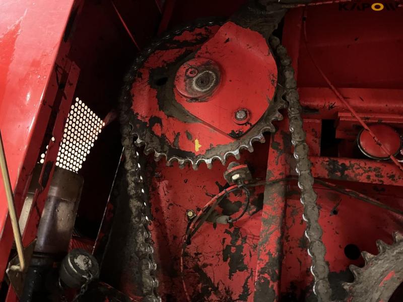 Massey Ferguson 190 big baler 34