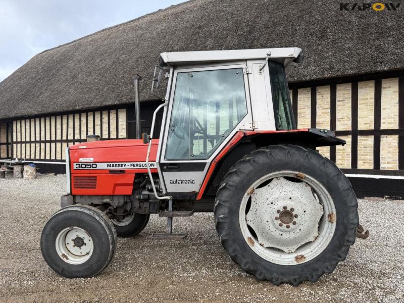 Massey Ferguson 3050 tractor 8