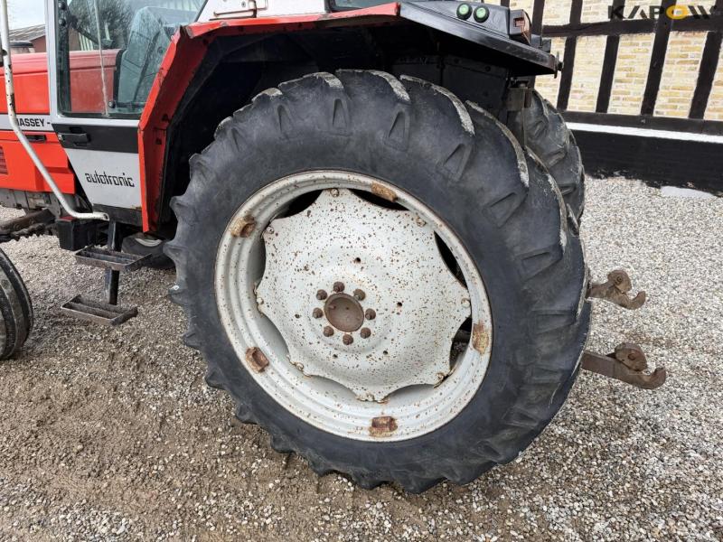 Massey Ferguson 3050 tractor 58