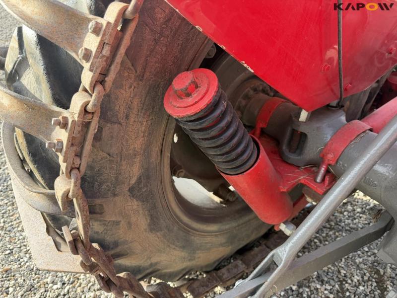 Massey Ferguson 35 tractor 23