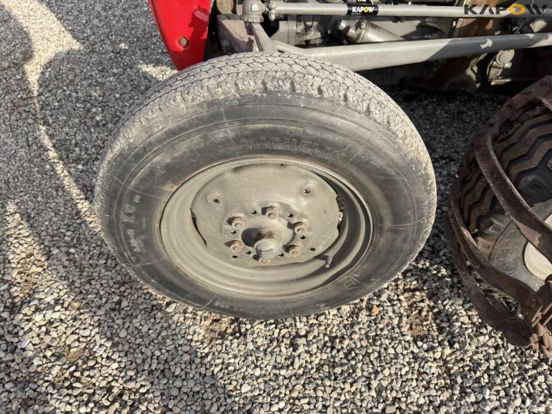 Massey Ferguson 35 tractor 29