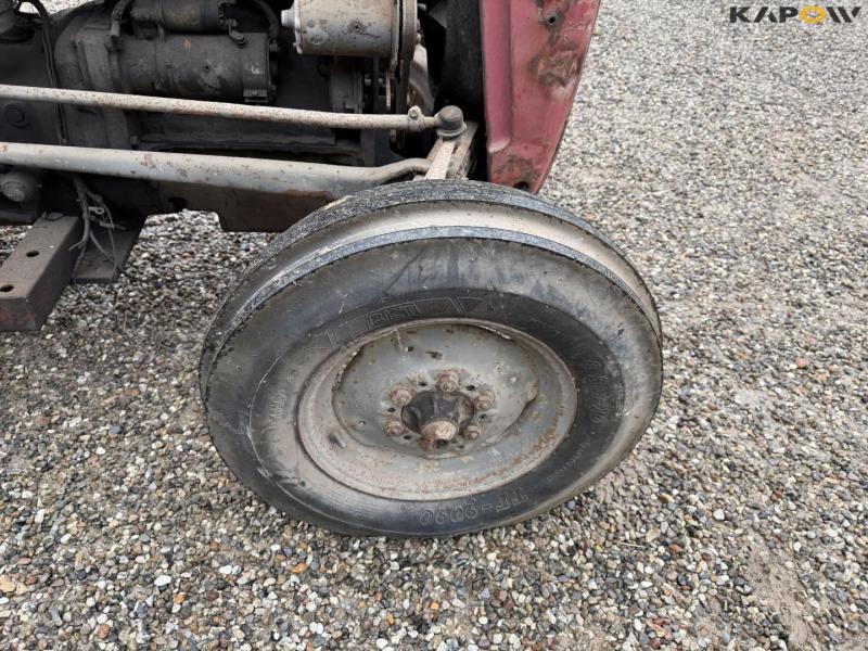 Massey Ferguson 35 tractor 38