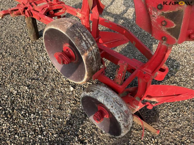 Massey Ferguson 46 plow 11