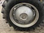 Massey Ferguson 550 tractor 19