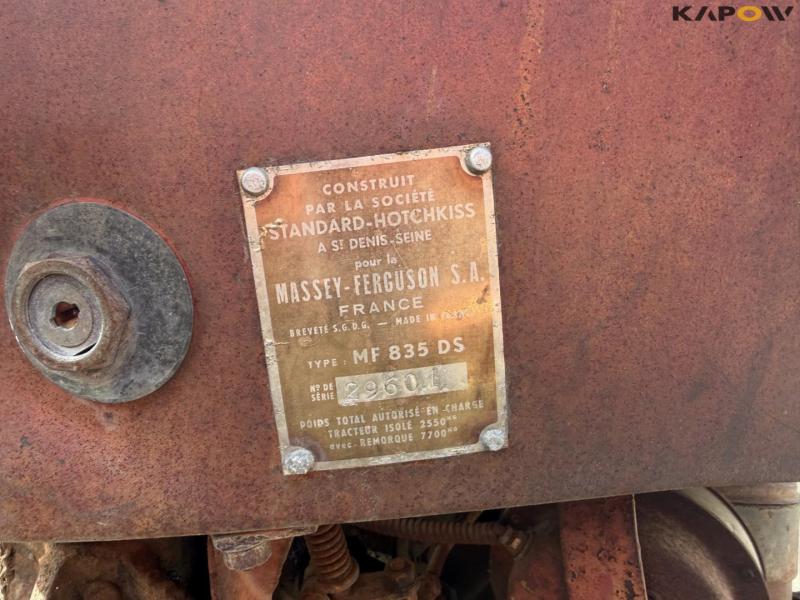 Massey Ferguson 835 tractor 38