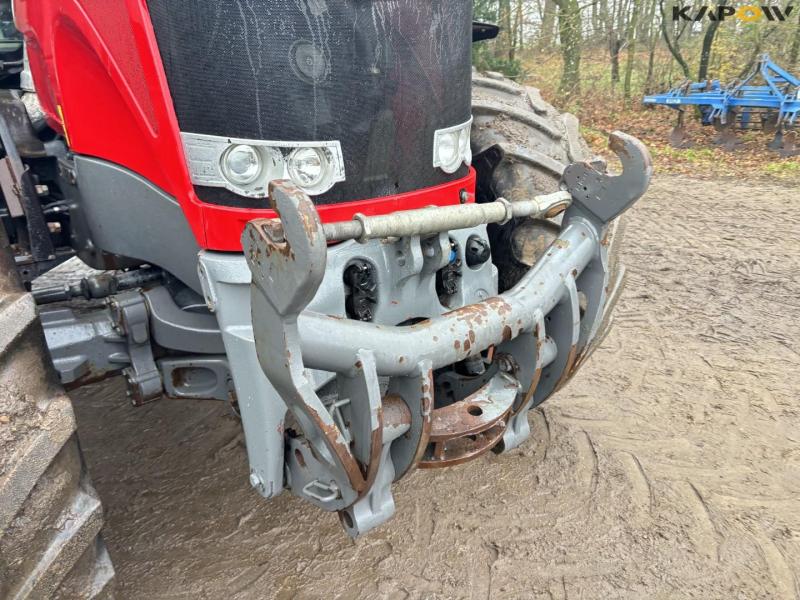 Massey Ferguson 8690 tractor 14