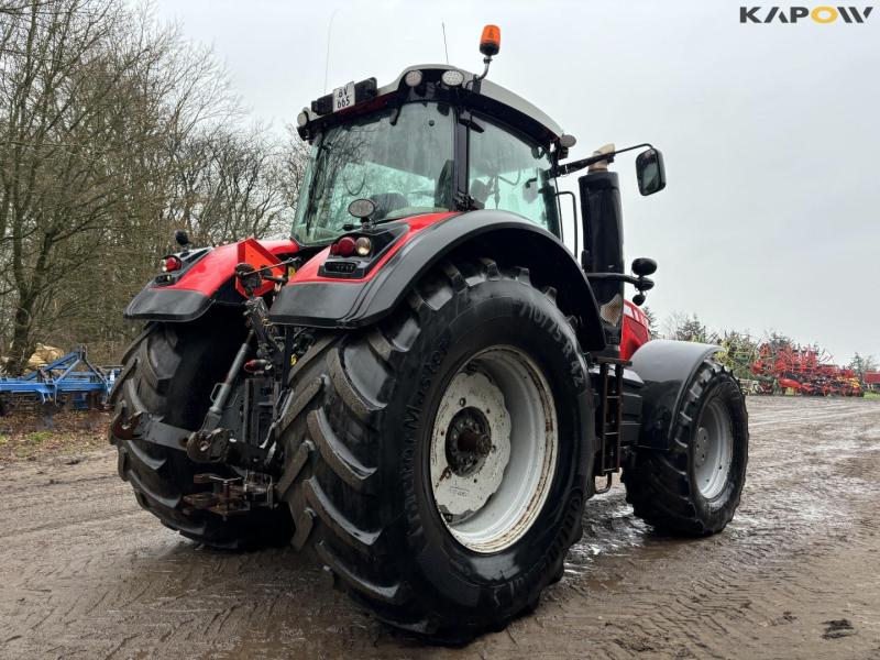 Massey Ferguson 8690 tractor. 5