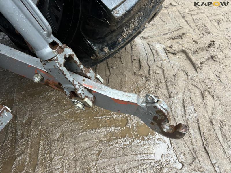 Massey Ferguson 8740S tractor 41