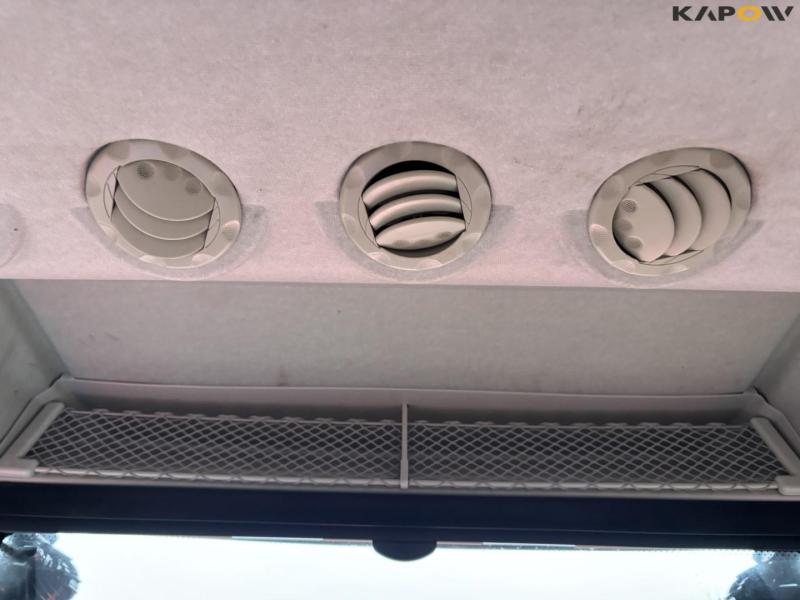 Massey Ferguson 8740S tractor 67