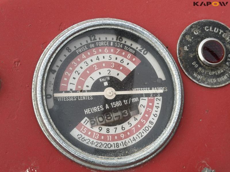 Massey Ferguson 90 tractor 29