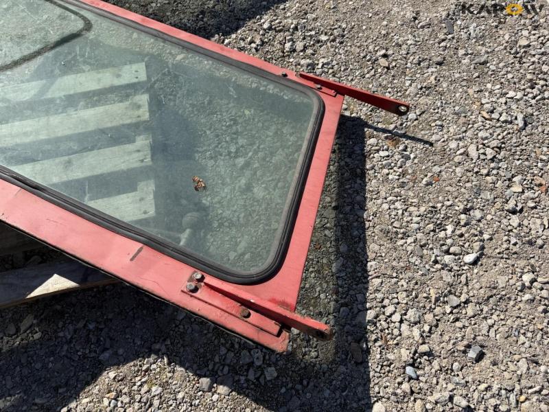 Massey Ferguson doors for the 500 series 12