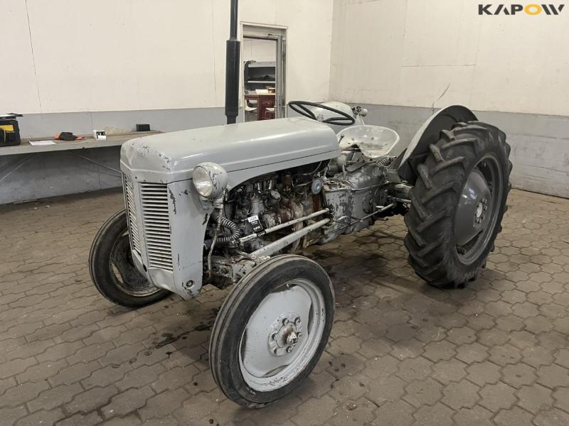 Massey Ferguson MF26 petrol tractor 1