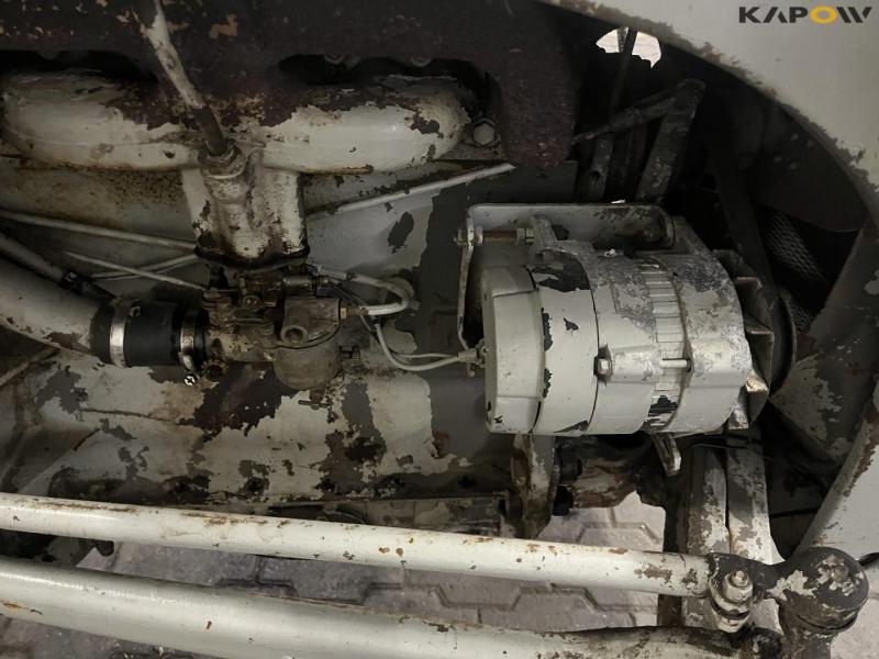 Massey Ferguson MF26 petrol tractor 16