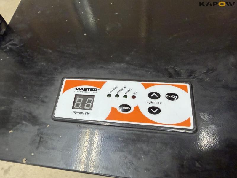 Master dehumidifier 9