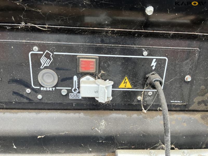 Master B360 oil burner 11