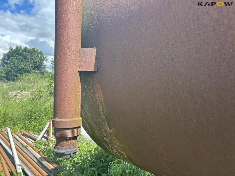 Molasses tank 18