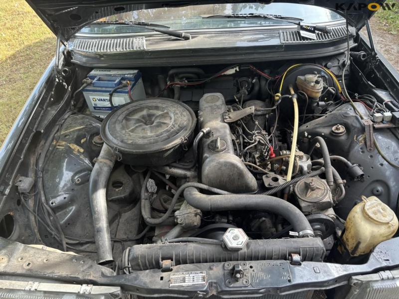 Mercedes-Benz 240D W123 72
