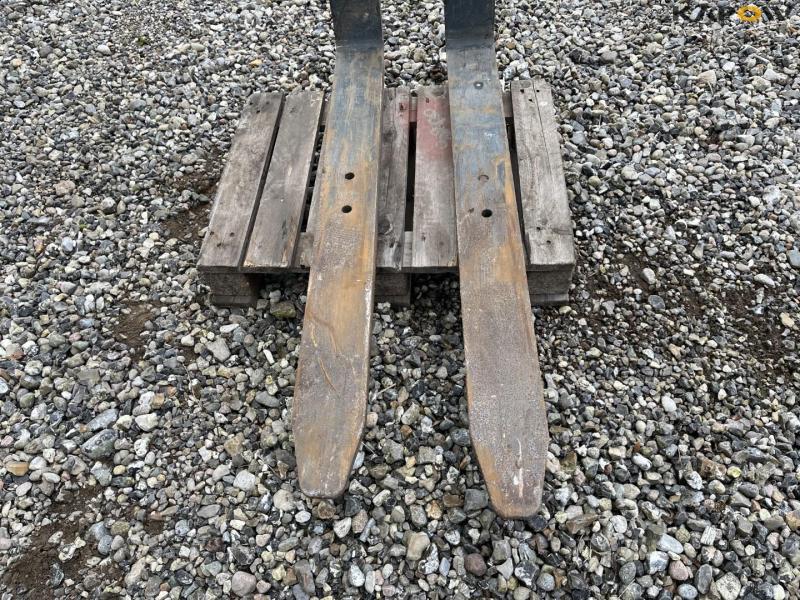 Merlo pallet forks 9