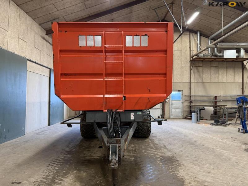 MI CD 160 Gll tipper with hydraulic tailgate 2