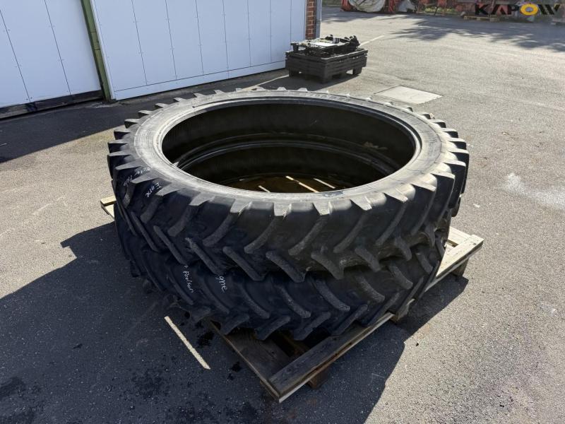 Michelin 320/90-R54 sprayer tire 3