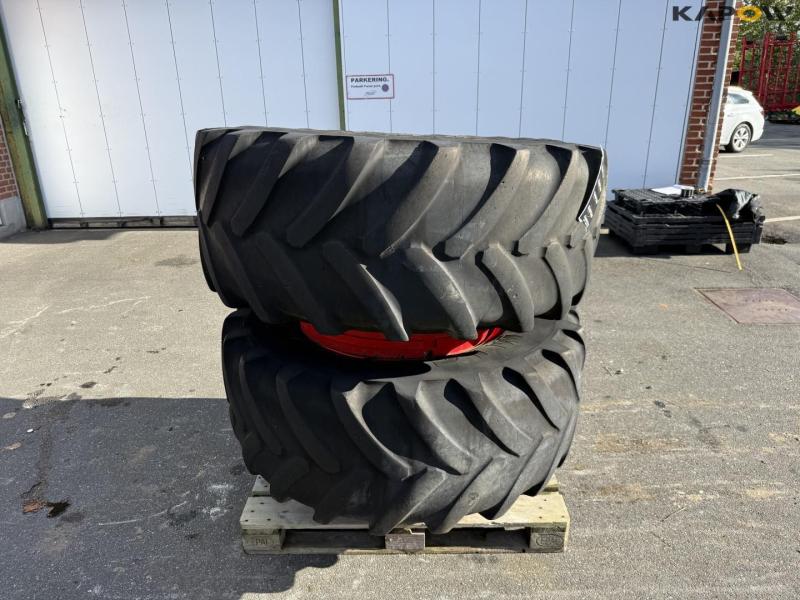 Michelin 540/65-R28 twin wheels 2