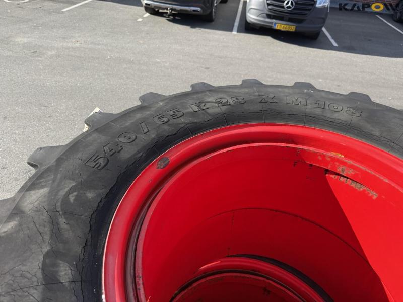 Michelin 540/65-R28 twin wheels 8