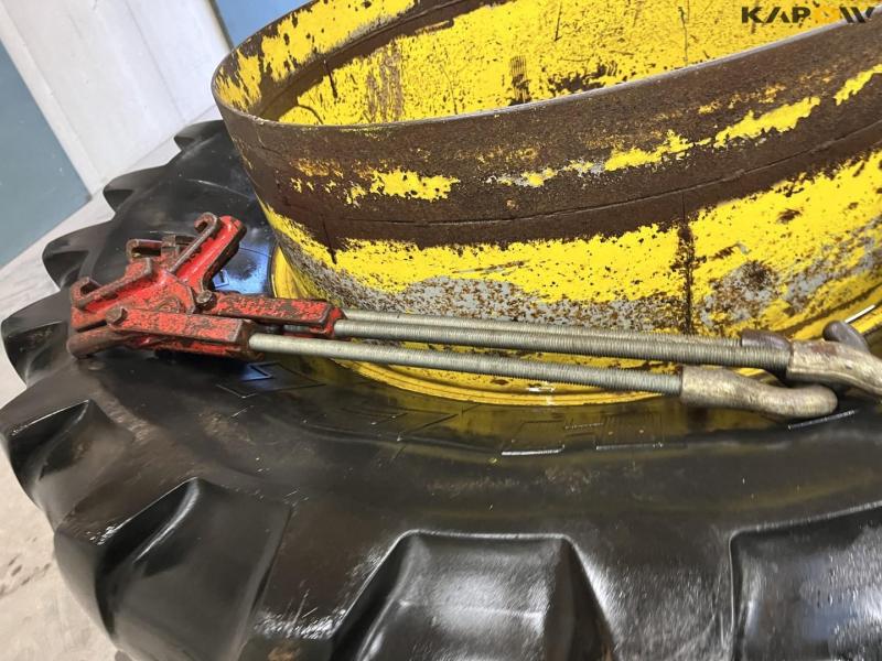 Michelin 650/65-R38 twin wheels 13