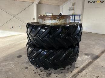 Michelin 650/65-R42 twin wheels