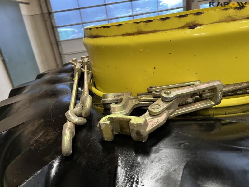 Michelin 710/75-R42 twin wheels 13