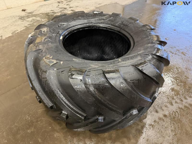 Michelin 750/50-R26 tires 1