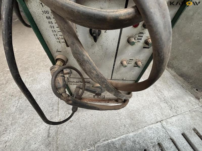 Migatronic MDA 200 TIG welder 9
