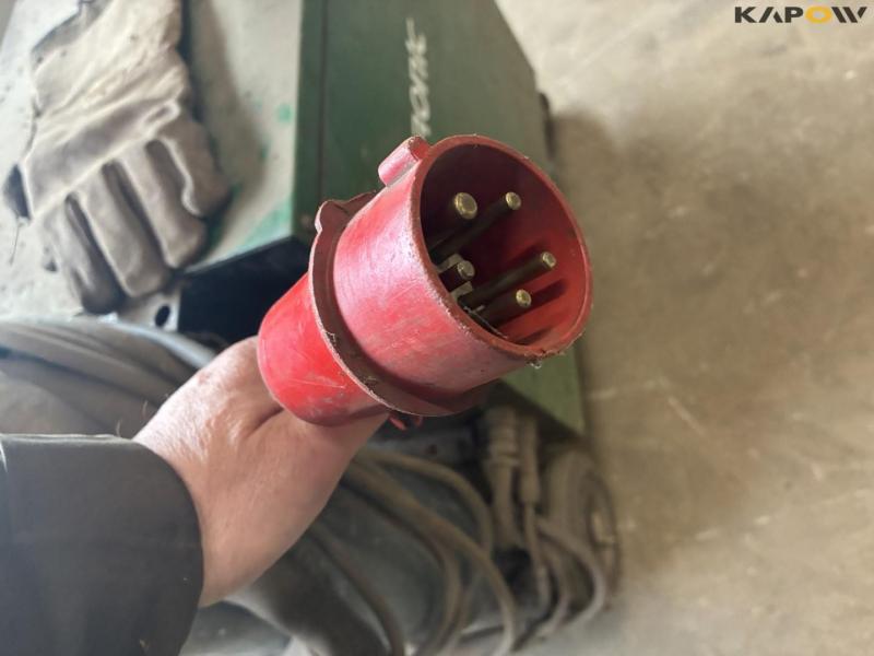 Migatronic MIG 300 welder 14