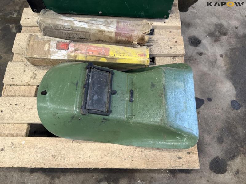 Migatronic pilot 1800 welder 8