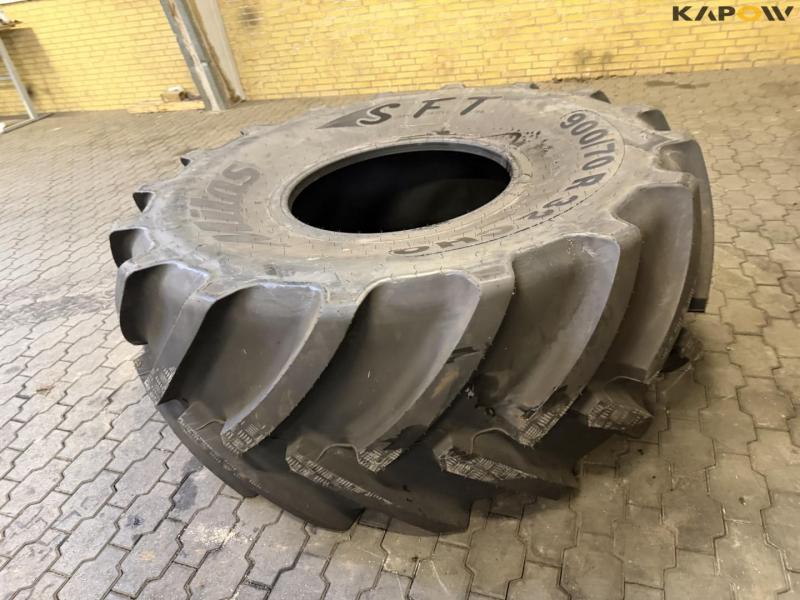 Mitas 900/70-R32 tires 8